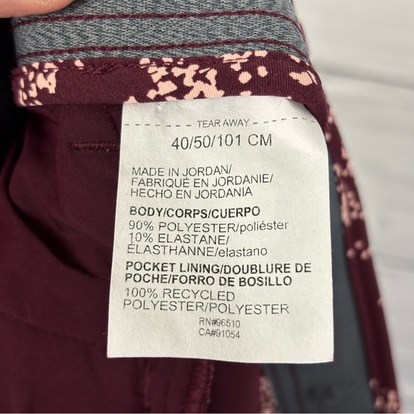 Under Armour Men’s Burgundy Printed Golf Shorts Size 40 NWT - Picture 12 of 14